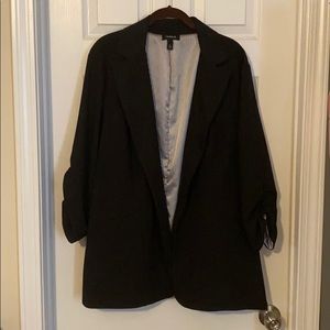 Black lined blazer with 3/4 sleeves